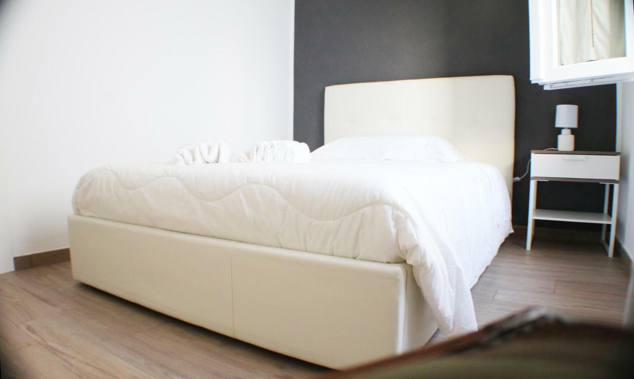 לטרצה Casa Vacanze Anthea מראה חיצוני תמונה